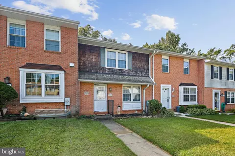 9935 Nearbrook Ln, Parkville, MD 21234