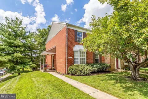 100 Courtland Woods Cir, Pikesville, MD 21208