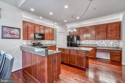 904 Mccune Rd, Middle River, MD 21220 photo 12