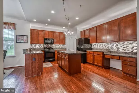 904 Mccune Rd, Middle River, MD 21220 photo 11