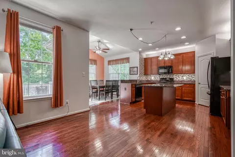 904 Mccune Rd, Middle River, MD 21220 photo 9
