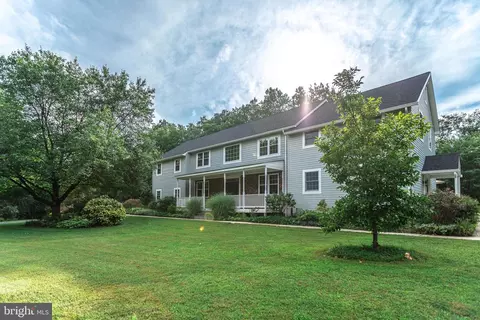 6 Manor Knoll Ct, Baldwin, MD 21013