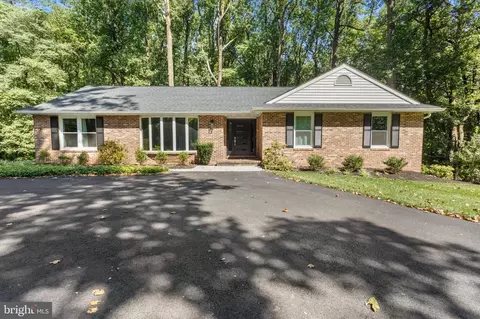 6 Timber Run Ct, Reisterstown, MD 21136