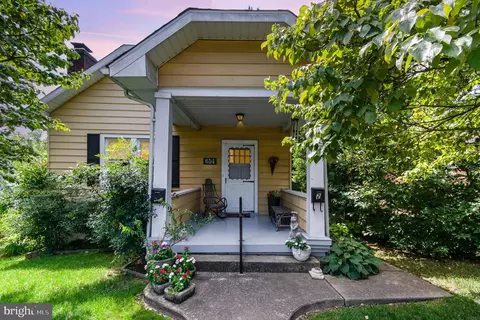 654 Coleraine Rd, Baltimore, MD 21229