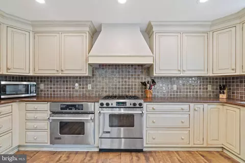 4509 Maple Ave, Halethorpe, MD 21227 photo 9