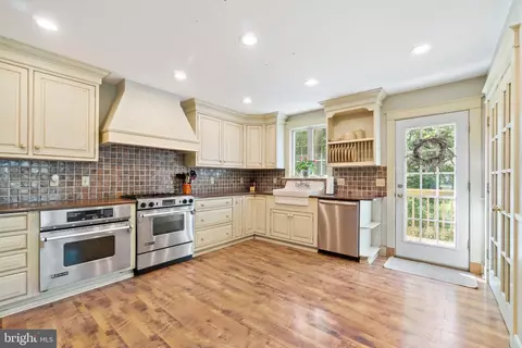 4509 Maple Ave, Halethorpe, MD 21227 photo 8