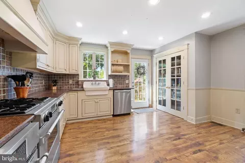 4509 Maple Ave, Halethorpe, MD 21227 photo 10