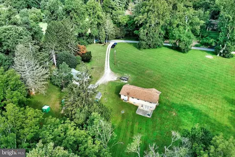 2317 Carroll Mill Rd, Phoenix, MD 21131 photo 2