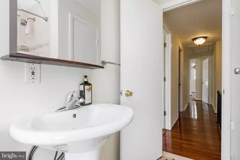19 Boymans Ct, Baltimore, MD 21206 photo 22