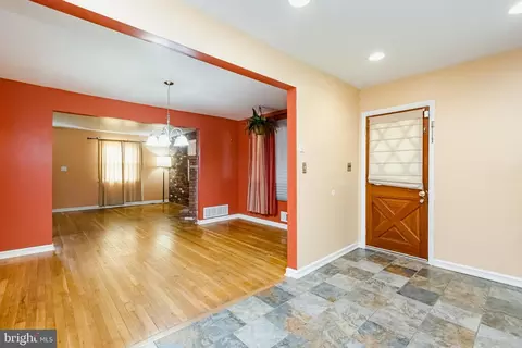 19 Boymans Ct, Baltimore, MD 21206 photo 8