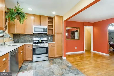 19 Boymans Ct, Baltimore, MD 21206 photo 11