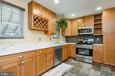 19 Boymans Ct, Baltimore, MD 21206 photo 10