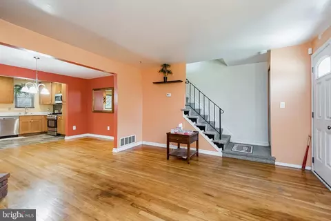 19 Boymans Ct, Baltimore, MD 21206 photo 13