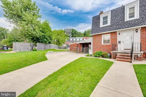 19 Boymans Ct, Baltimore, MD 21206 photo 3