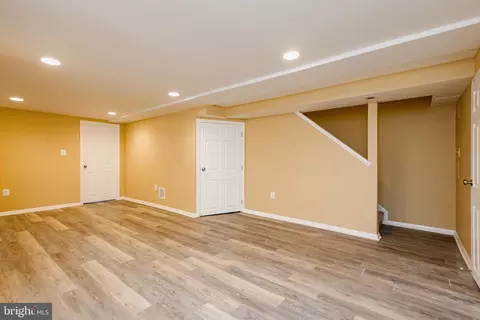 19 Boymans Ct, Baltimore, MD 21206 photo 32