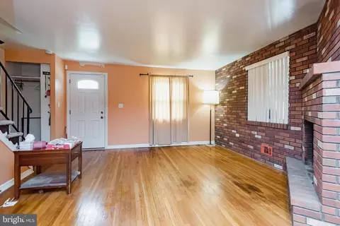 19 Boymans Ct, Baltimore, MD 21206 photo 6