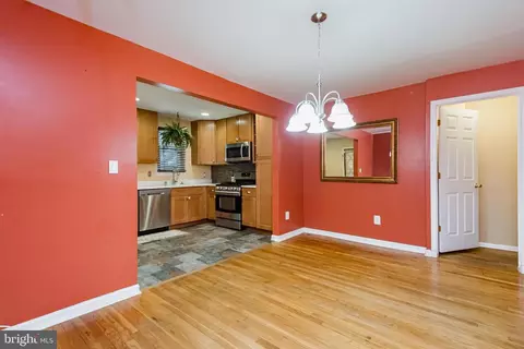 19 Boymans Ct, Baltimore, MD 21206 photo 16