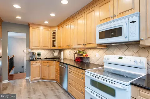 3 Crestview Garth, Rosedale, MD 21237 photo 20