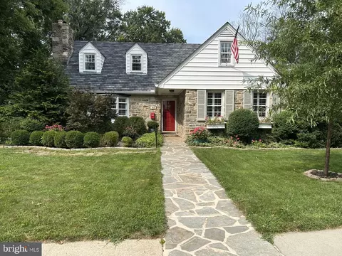 812 Chumleigh Rd, Baltimore, MD 21212