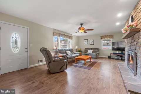 200 Mccormick Ave, Baltimore, MD 21206 photo 2