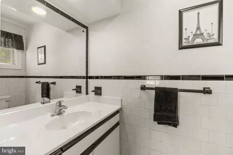 200 Mccormick Ave, Baltimore, MD 21206 photo 18