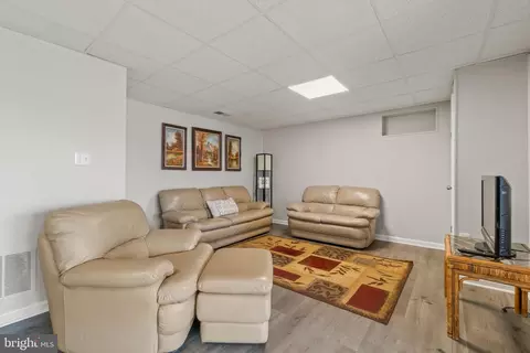200 Mccormick Ave, Baltimore, MD 21206 photo 28