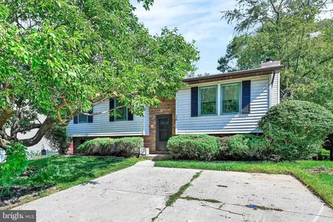 10 Rozina Ct, Owings Mills, MD 21117