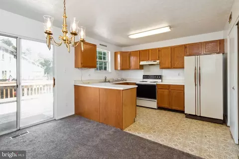 508 Kosoak Rd, Middle River, MD 21220 photo 3