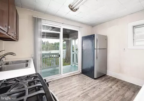 807 Wise Ave, Dundalk, MD 21222 photo 6