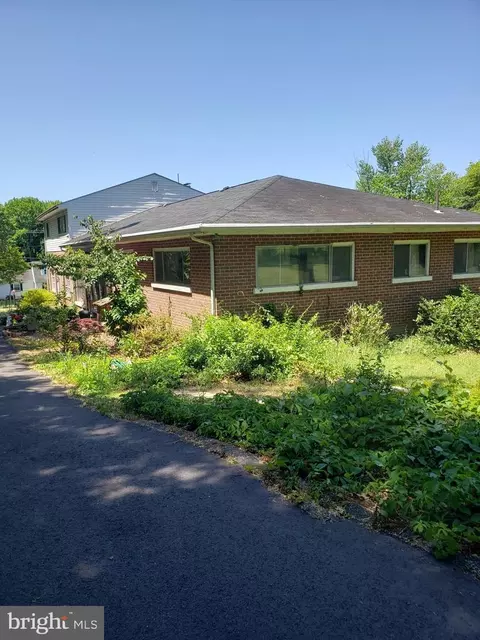 7914 Bradshaw Rd, Upper Falls, MD 21156 photo 3