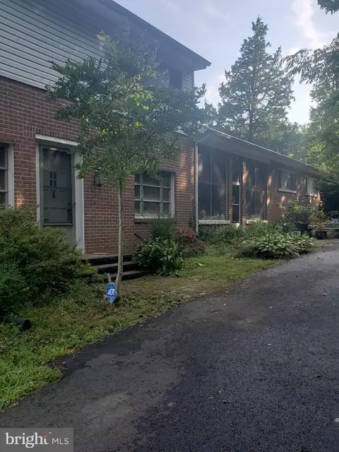 7914 Bradshaw Rd, Upper Falls, MD 21156