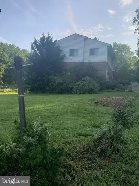 7914 Bradshaw Rd, Upper Falls, MD 21156 photo 2