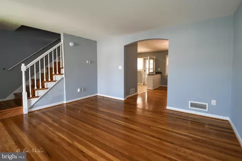 7837 Lockwood Rd, Dundalk, MD 21222