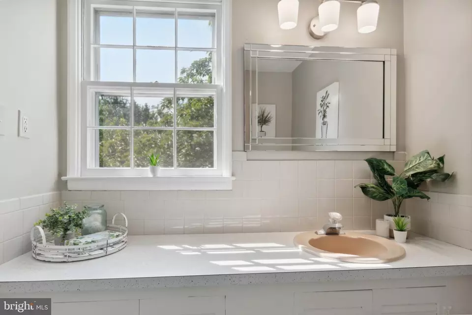  225 Solway Ct, Lutherville Timonium, MD 21093 photo 45