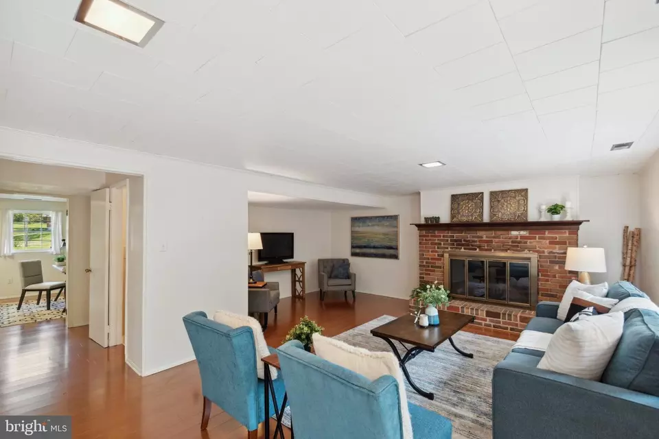  225 Solway Ct, Lutherville Timonium, MD 21093 photo 25