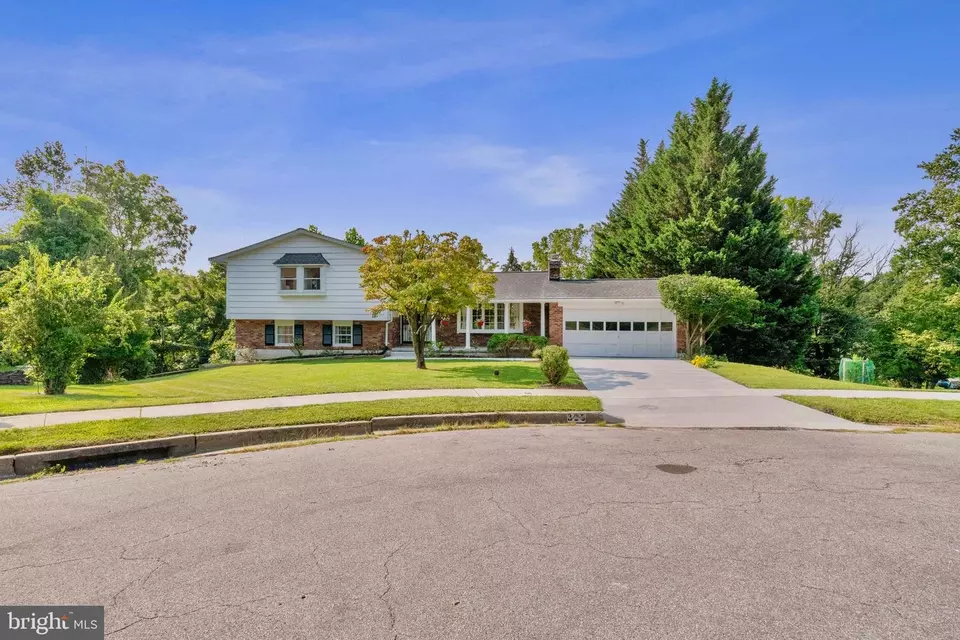  225 Solway Ct, Lutherville Timonium, MD 21093 photo 1