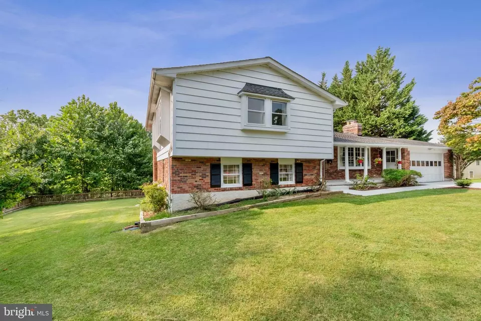  225 Solway Ct, Lutherville Timonium, MD 21093 photo 4