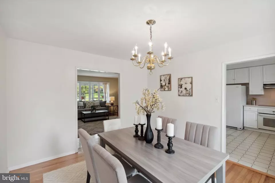  225 Solway Ct, Lutherville Timonium, MD 21093 photo 15