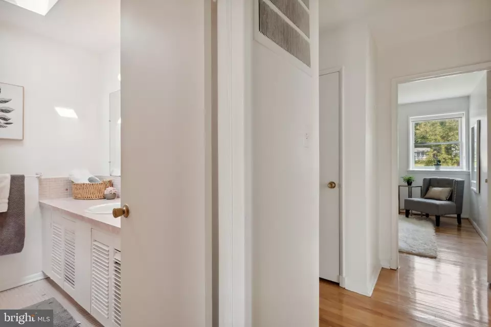  225 Solway Ct, Lutherville Timonium, MD 21093 photo 38