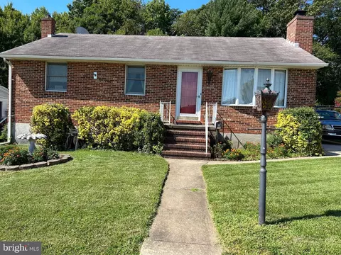 1416 Lancelot Dr, Rosedale, MD 21237