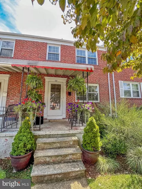 715 Eastshire Dr, Catonsville, MD 21228