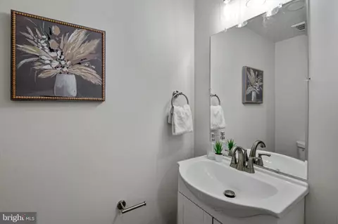 17 Harrison Ave N, Middle River, MD 21220 photo 11
