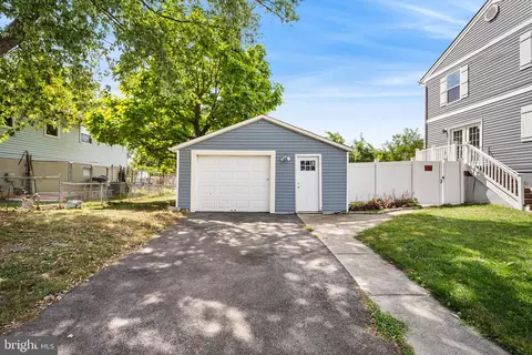 4417 Annapolis Rd, Halethorpe, MD 21227 photo 3