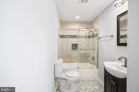 4417 Annapolis Rd, Halethorpe, MD 21227 photo 30