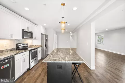 4417 Annapolis Rd, Halethorpe, MD 21227 photo 16