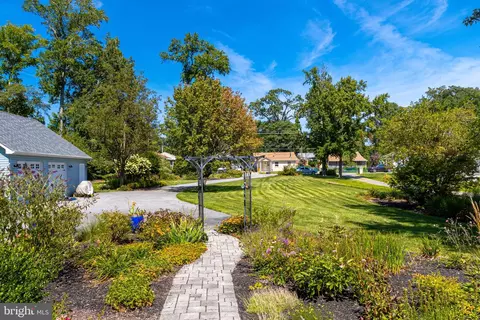 1212 Shore Rd, Middle River, MD 21220 photo 3