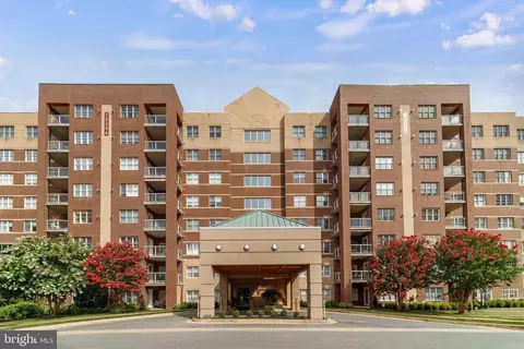 12246 Roundwood Rd #207, Lutherville Timonium, MD 21093