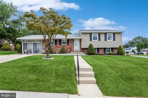 2516 Proctor Ln, Parkville, MD 21234