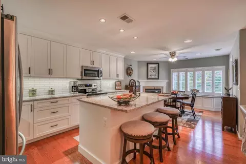 12246 Roundwood Rd #210, Lutherville Timonium, MD 21093
