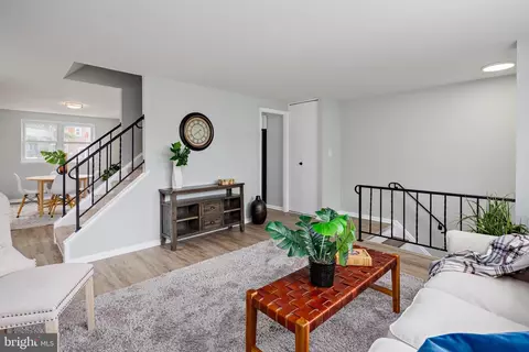 927 Regina Dr, Halethorpe, MD 21227